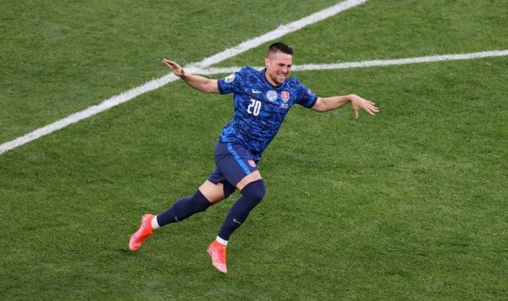  乌迪内斯定位球战术奏效，高空轰炸击溃客队防线  